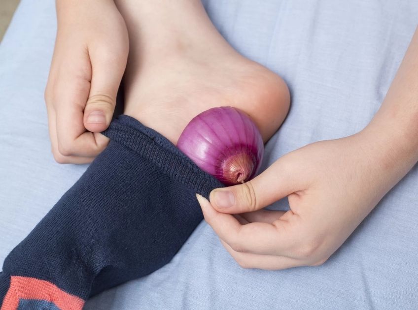onion in socks while sleeping