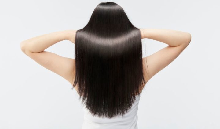 Thickens Hair
