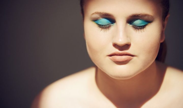 Add Colors to Your Eyes