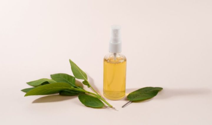 Curry Leaves as Hair Tonic