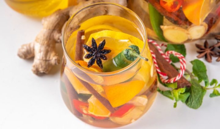 Ginger and Apple Cider Vinegar for Bloating
