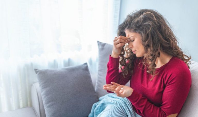 4 Easy Ways To Get Rid Of A Migraine Fast With Feverfew In 2026