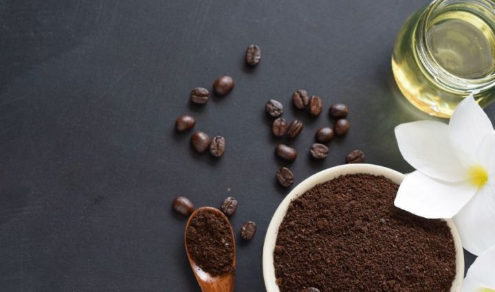 Coffee Scrub and Olive Oil for Stretch Marks