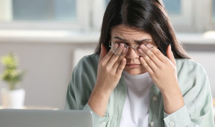 Cold Compress for Itchy Eyes