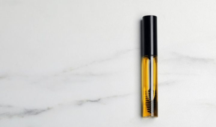 Vitamin E Oil For Eyebrows: Benefits & How To Uses It