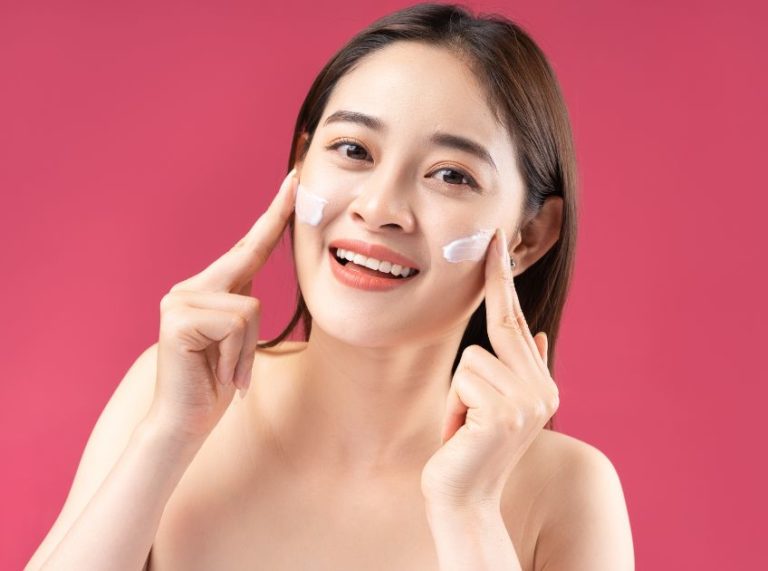 Charlotte Tilbury's Magic Cream for Anti-Aging Moisturizer