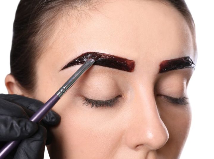 How To Dye Your Eyebrows?