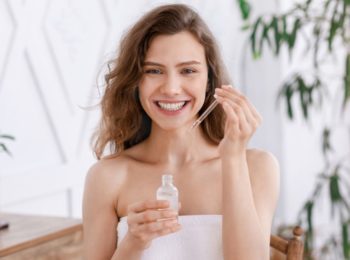 How to Make Lemon Vitamin C Serum for Skin Lightening