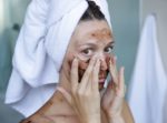 Homemade Rice and Almond Face Scrub DIY