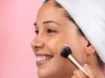 How to Apply Cream Bronzer for a Natural, Sun-Kissed Glow (Step-by-Step Guide)