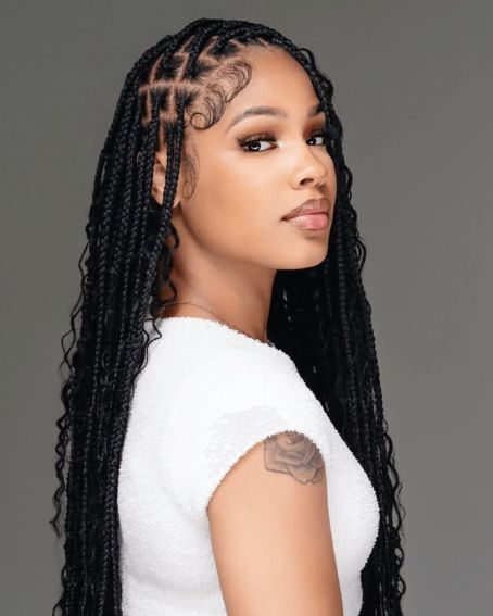How to Install Knotless Braids Step-by-Step