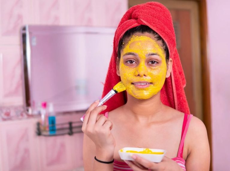 DIY Turmeric Eye Mask for Dark Circles: Top 3 Natural Remedies That Work