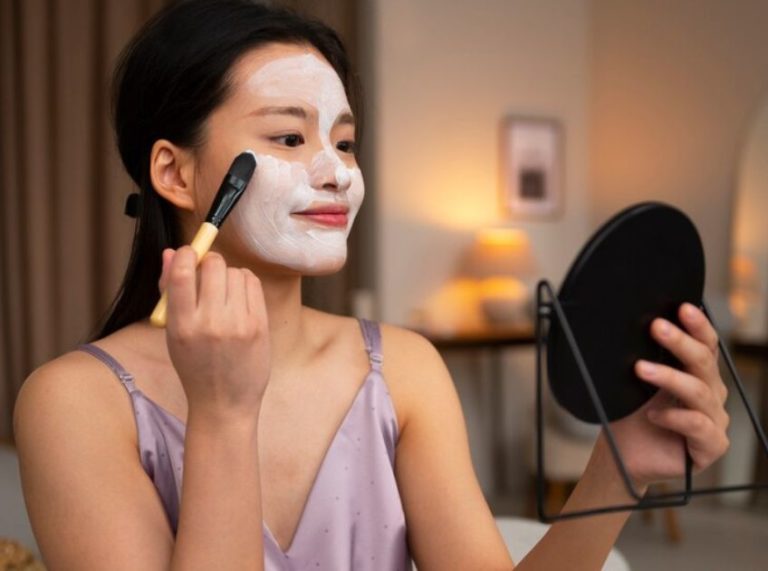 Say Goodbye to Sun Tan with These DIY Face Packs