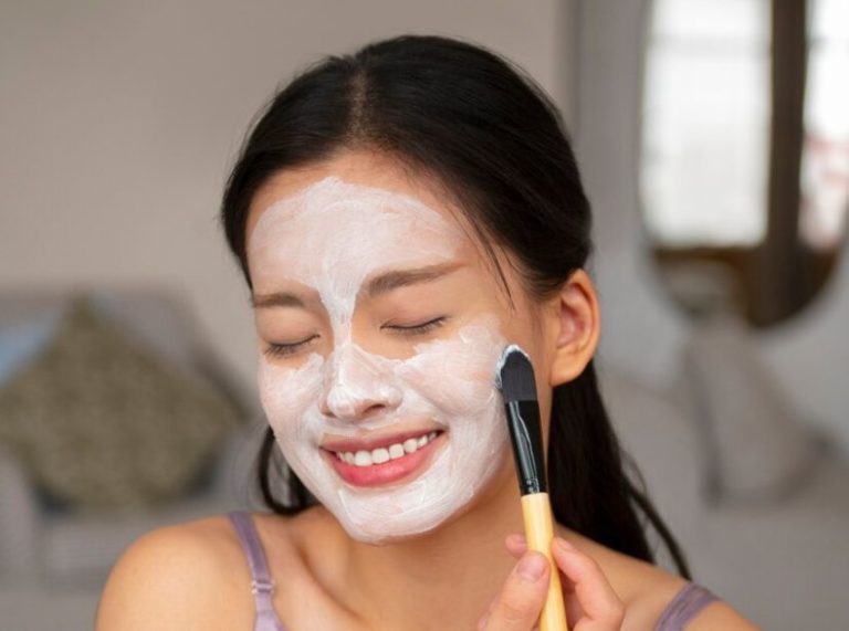 5 Best DIY Face Masks for Dark Circles Under the Eyes
