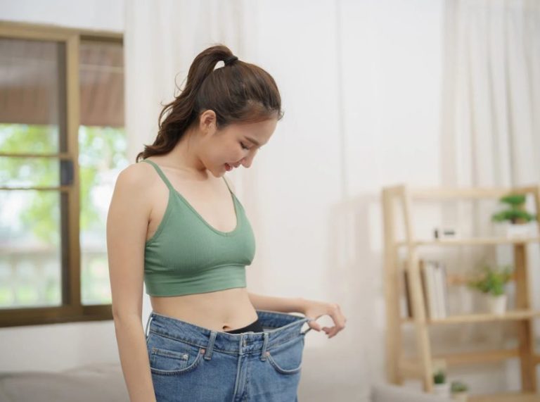 How to Lose Water Weight Fast and Safely: 10 Proven Methods Backed by Science