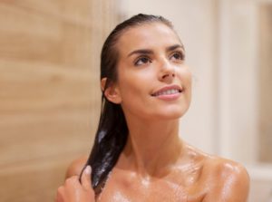 Tea Rinses for Hair Benefits, Types, and How to Use Them
