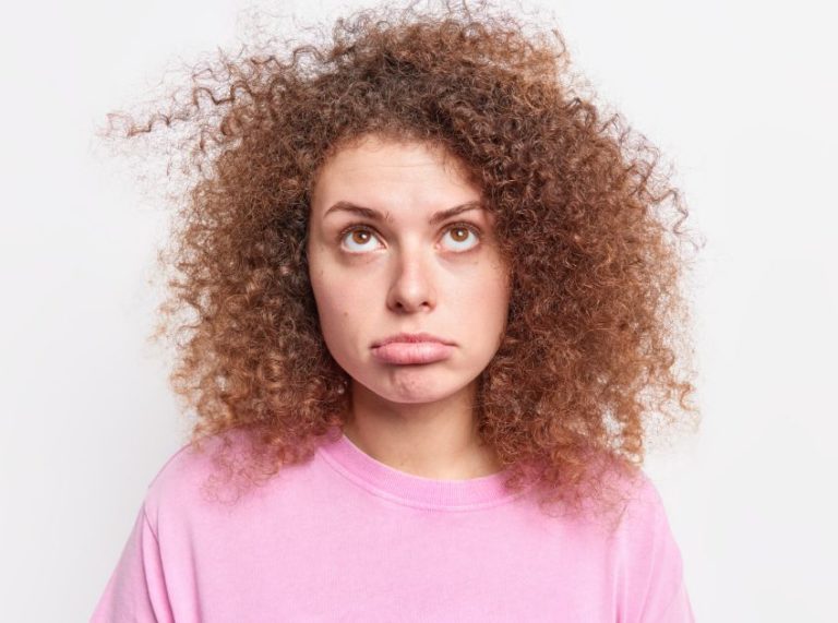 How to Fix Stringy Curly Hair: 5 Best Tips and Techniques