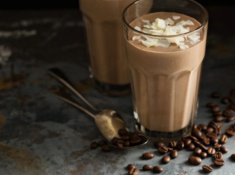 5 Healthy Coffee Smoothie Recipes That Support Weight Loss