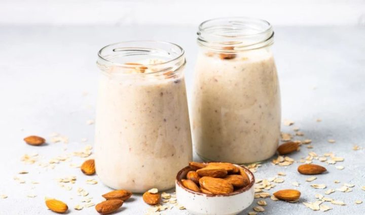 Almond Oat Power Smoothie