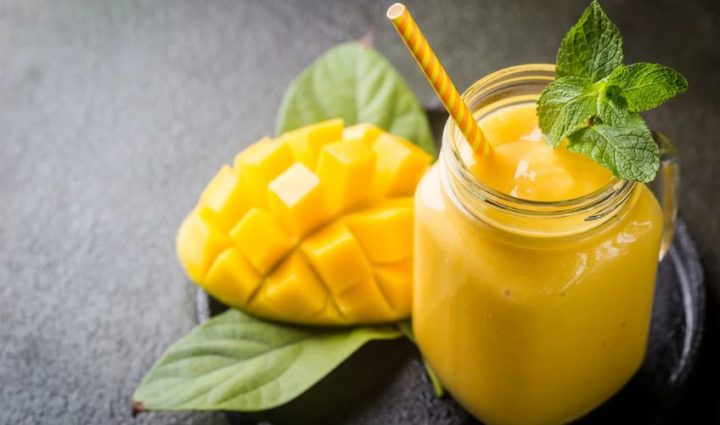 Tropical Coconut Mango Smoothie