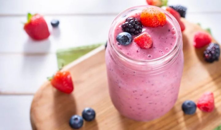 Berry Almond Protein Smoothie