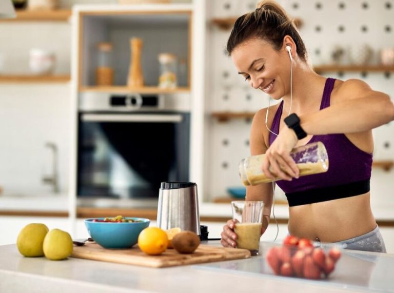 5 Delicious Homemade High Protein Shakes For Weight Loss