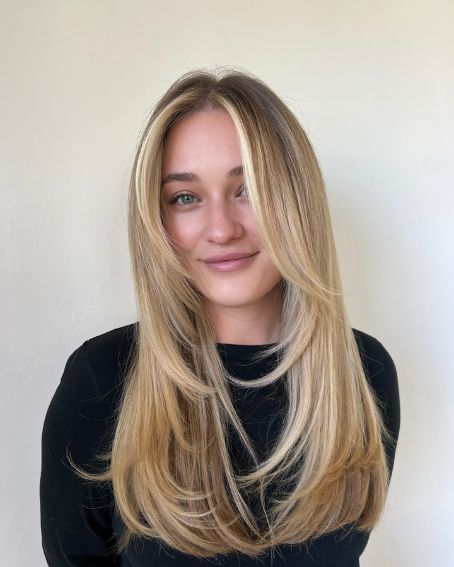 Step-by-Step Cutting Perfect Face-Framing Layers at Home