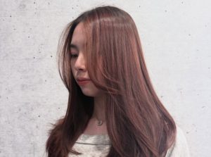 How to Cut Face-Framing Layers on Long Hair Like a Pro