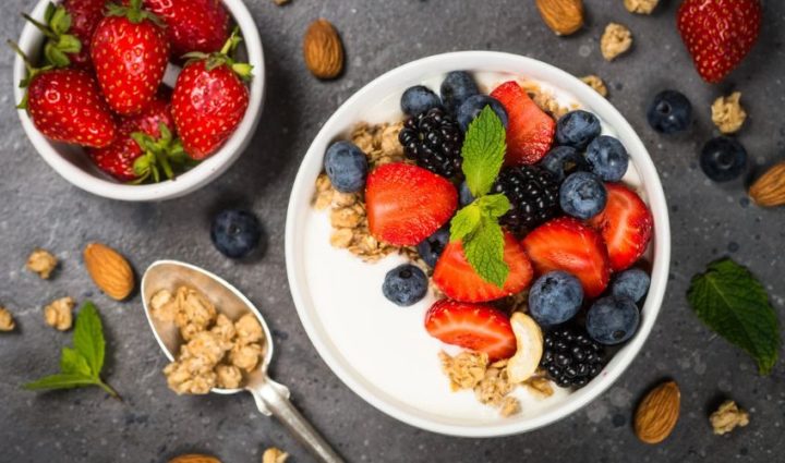 Greek Yogurt with Berries & Nuts