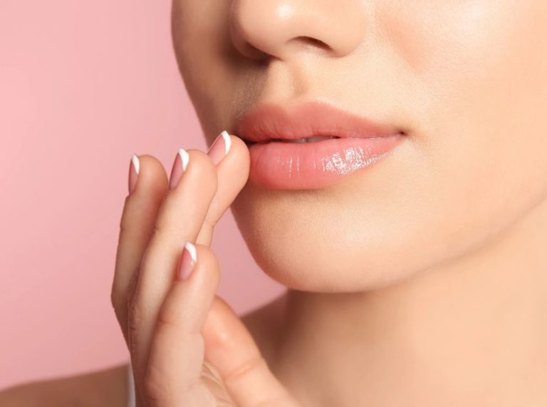 How to Get Pink Lips Naturally: Tips & Home Remedies