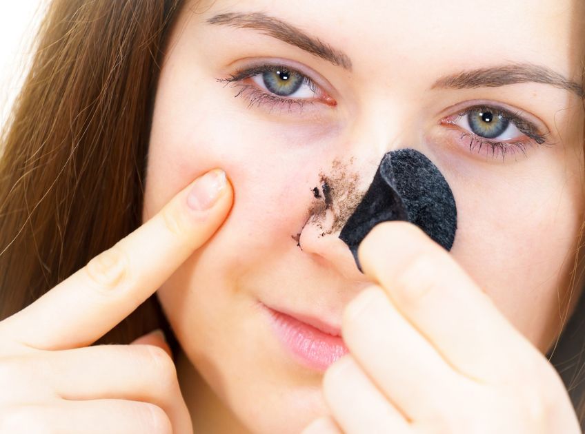 DIY Nose Strips to Remove Blackheads at Home