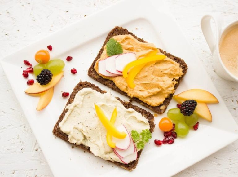 12 Calorie Deficit Breakfast Recipes for Weight Loss: Delicious, Healthy, and Filling
