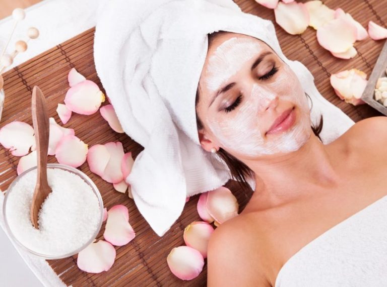 Turmeric and Yogurt Face Mask: Benefits & DIY Recipes