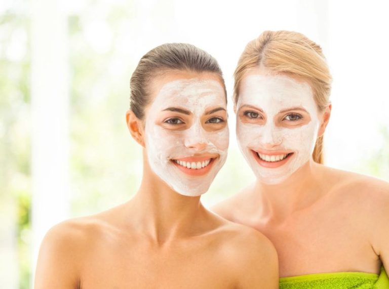 DIY Face Masks For Festive Glow: Benefits & Homemade Recipes