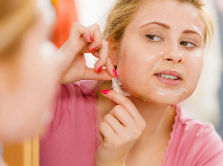 DIY Peel-Off Face Mask Recipes & Benefits For Skin