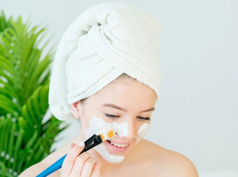 DIY Face Masks to Refresh Your Tired Skin – Benefits & 3 Easy Recipes