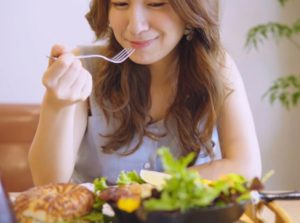 10 High-Protein Calorie Deficit Breakfast Recipes for Weight Loss & Energy