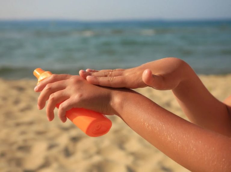 How to Remove Tan from Hands: 9 Natural Remedies That Really Work