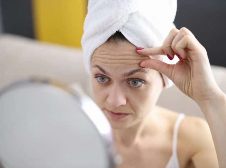 Essential Oils For Wrinkles: Benefits, How To Use, & Precautions