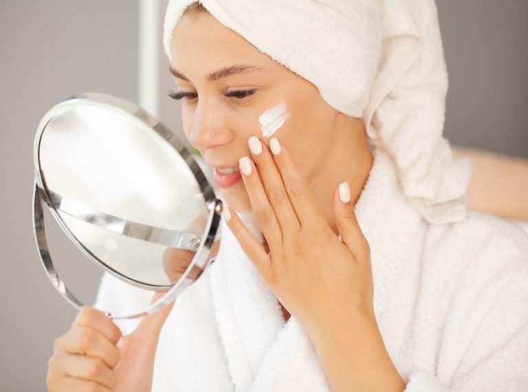 DIY Moisturizer For Sensitive Skin – 3 Homemade Moisturizers Recipes