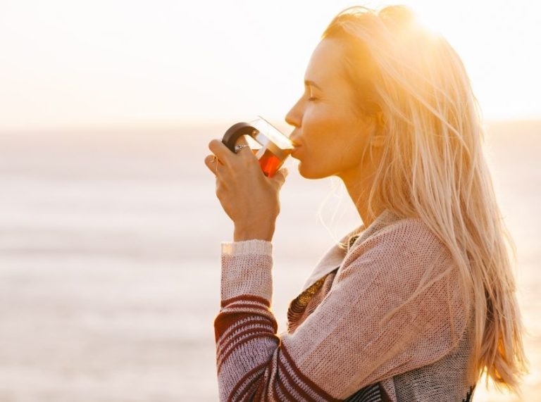 Top 8 Teas to Beat Mood Swings