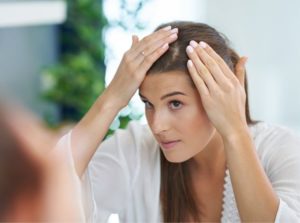 Smelly Scalp – Causes, Natural Remedies, Medical Treatment