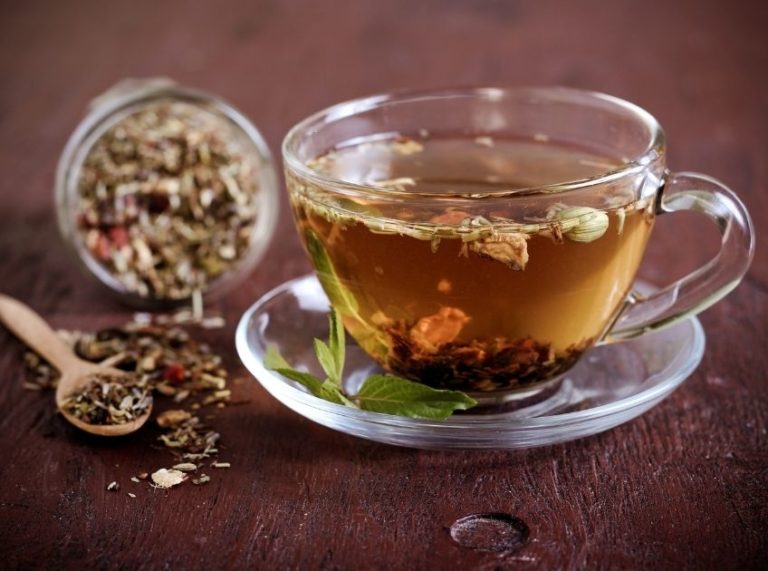 3-Spice Tea for Bloating: How Cumin, Coriander & Fennel Calm Your Gut Naturally